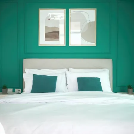 Train Station Modern App - The Nest Appartement *
