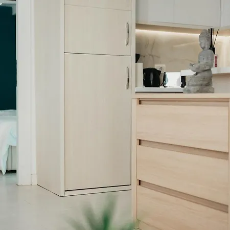 Train Station Modern App - The Nest Apartmán *