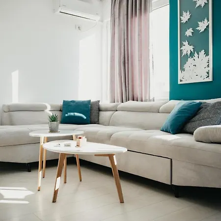 Train Station Modern App - The Nest Appartement *