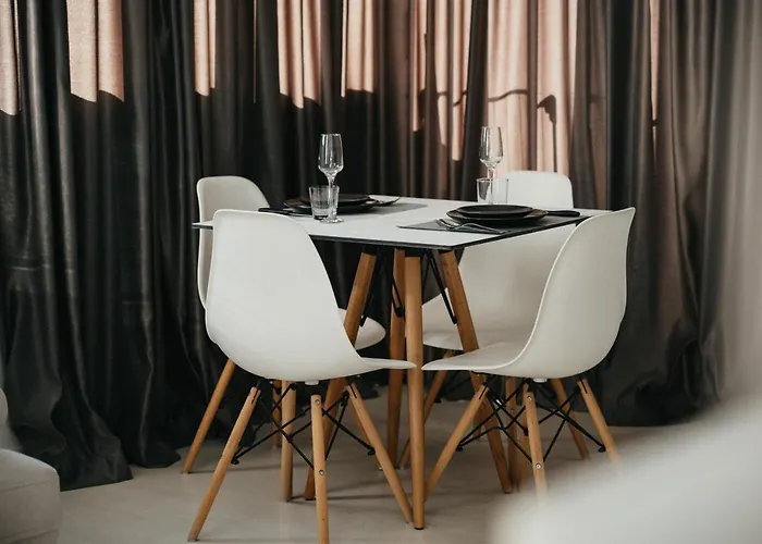 Train Station Modern App - The Nest Appartement *