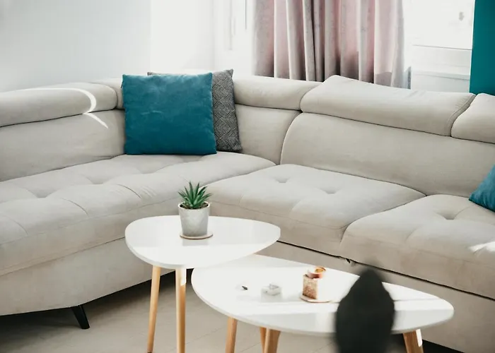 Train Station Modern App - The Nest *