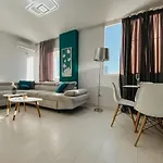 Apartment Train Station Modern App - The Nest *