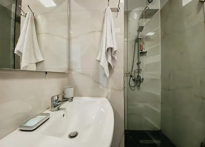 Train Station Modern App - The Nest *